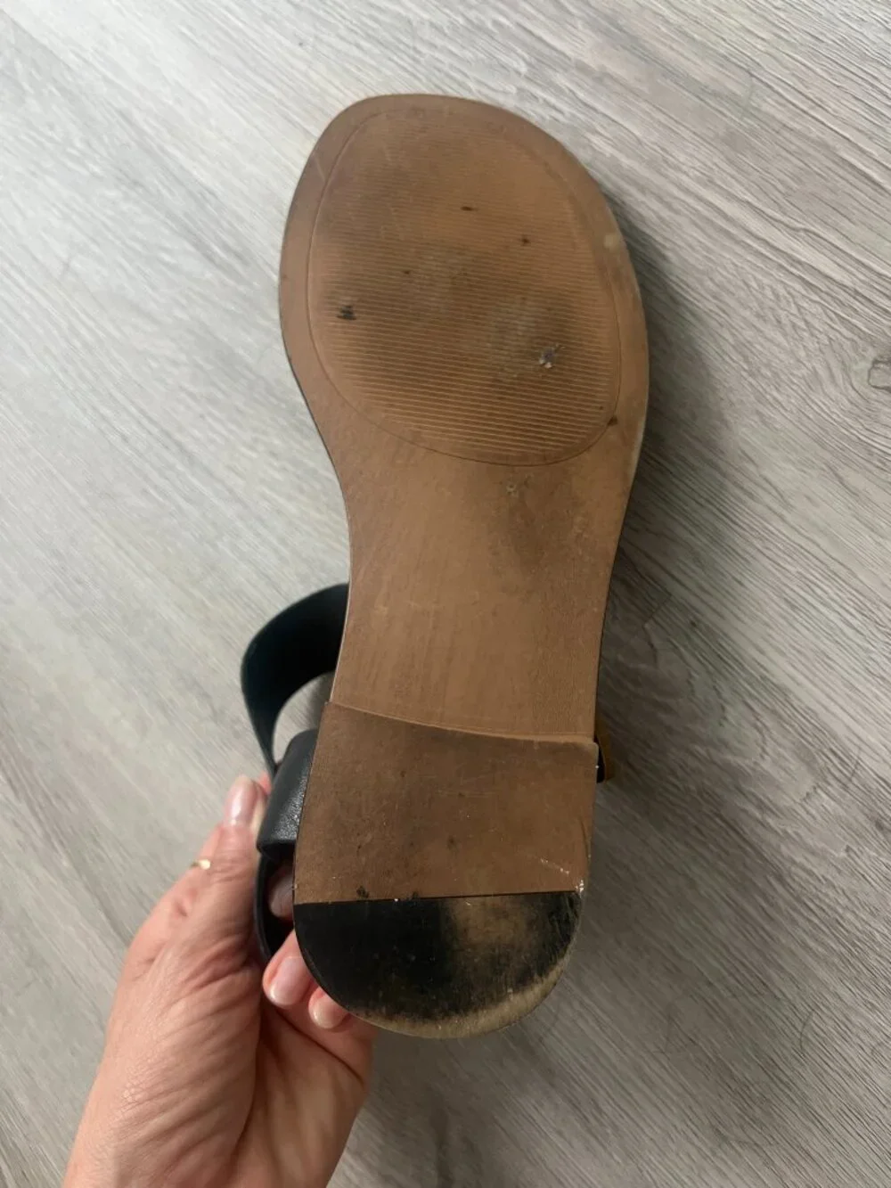 Steve Madden Donddi Black Leather — size 8